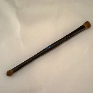 New SKINN Double Ended Eye Shade and Blend Brush
